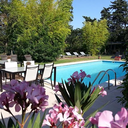 Mas La Provence Bed & Breakfast LʼIsle-sur-la-Sorgue Exterior foto