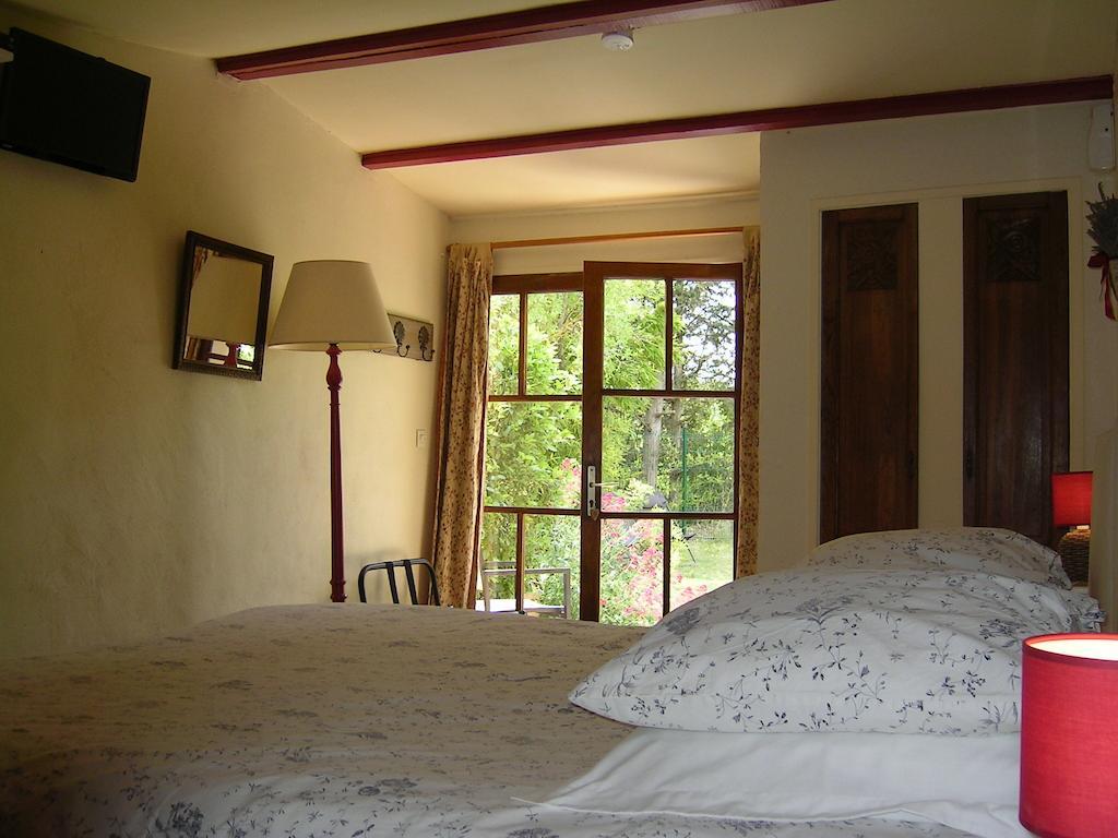 Mas La Provence Bed & Breakfast LʼIsle-sur-la-Sorgue Cameră foto