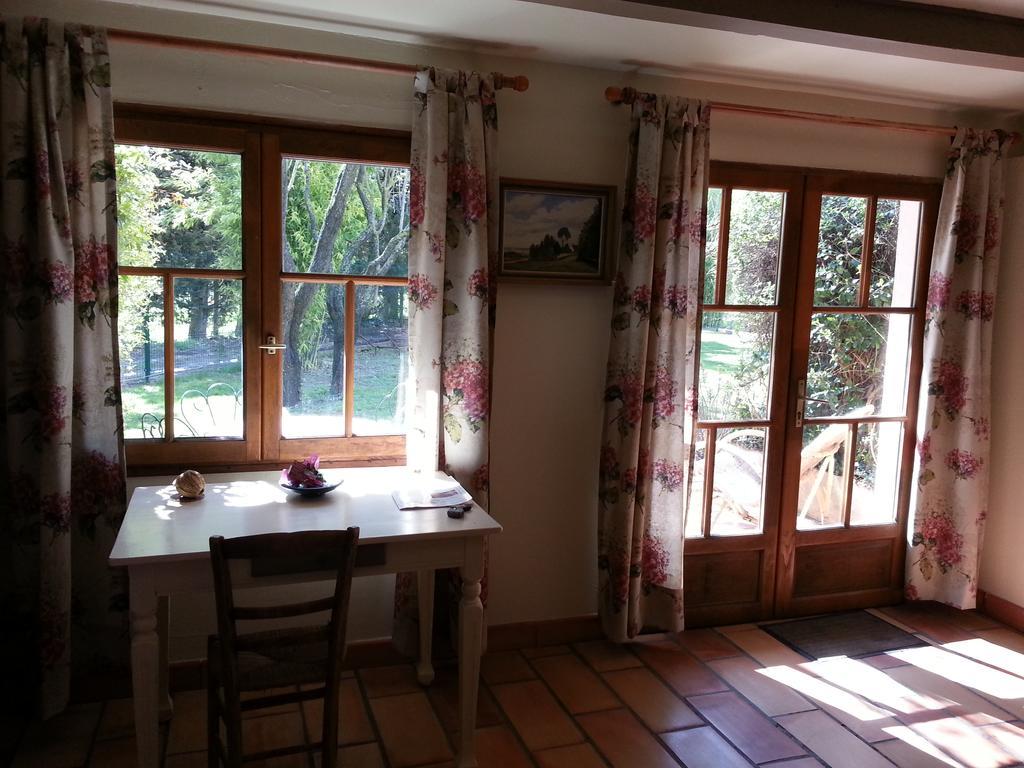Mas La Provence Bed & Breakfast LʼIsle-sur-la-Sorgue Cameră foto