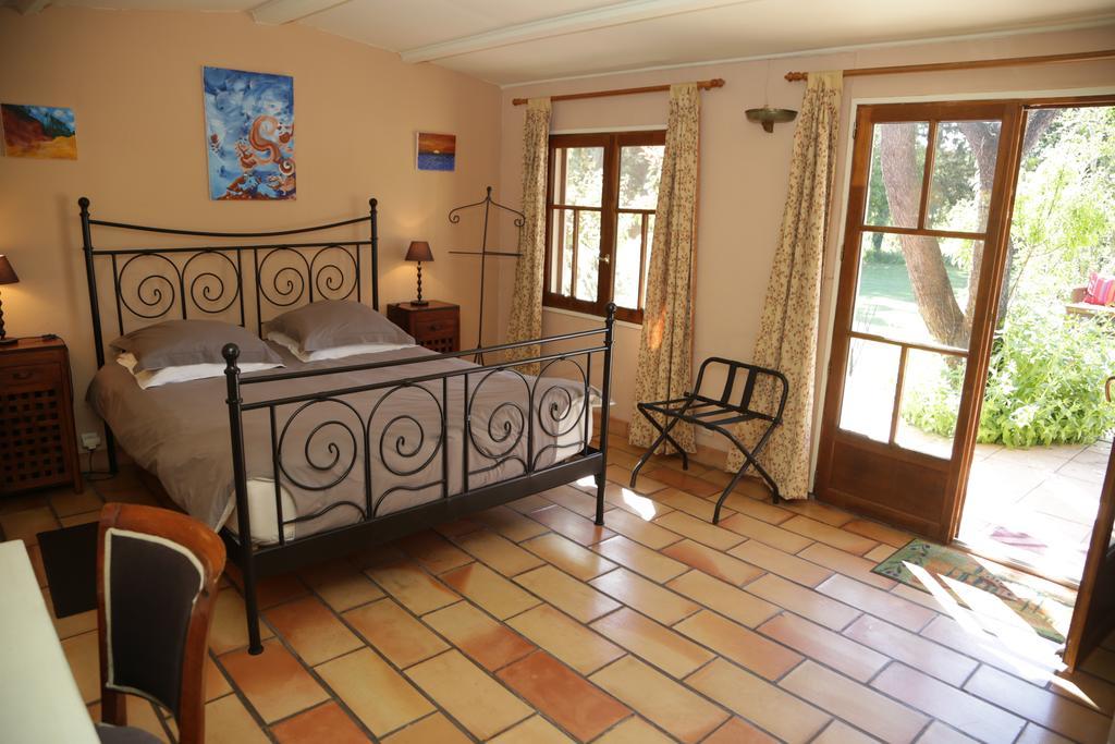 Mas La Provence Bed & Breakfast LʼIsle-sur-la-Sorgue Exterior foto