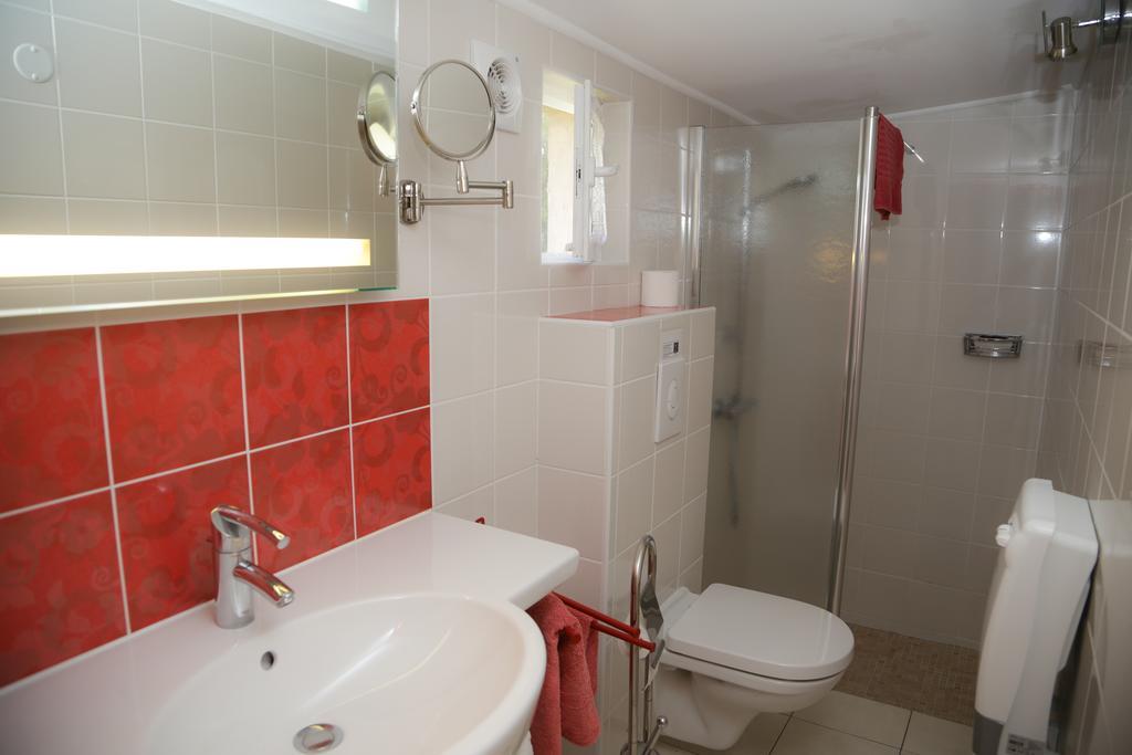 Mas La Provence Bed & Breakfast LʼIsle-sur-la-Sorgue Exterior foto